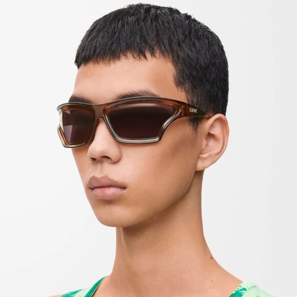 Loewe Women Sunglasses Brown Grey Mask LW40143U SIGNATURE 47A BRAND NEW - Picture 9 of 10